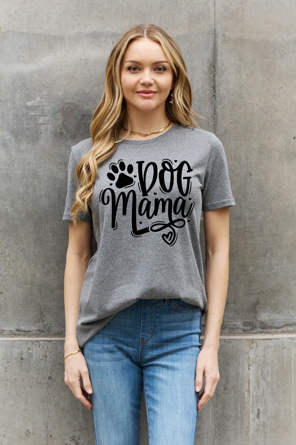 Camiseta de algodón con gráfico Simply Love DOG MAMA