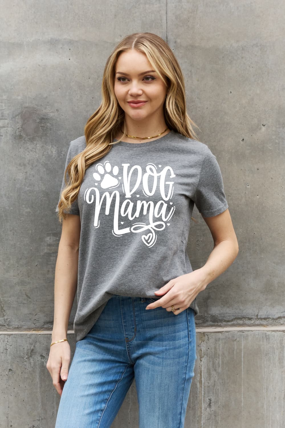 Camiseta de algodón con gráfico Simply Love DOG MAMA