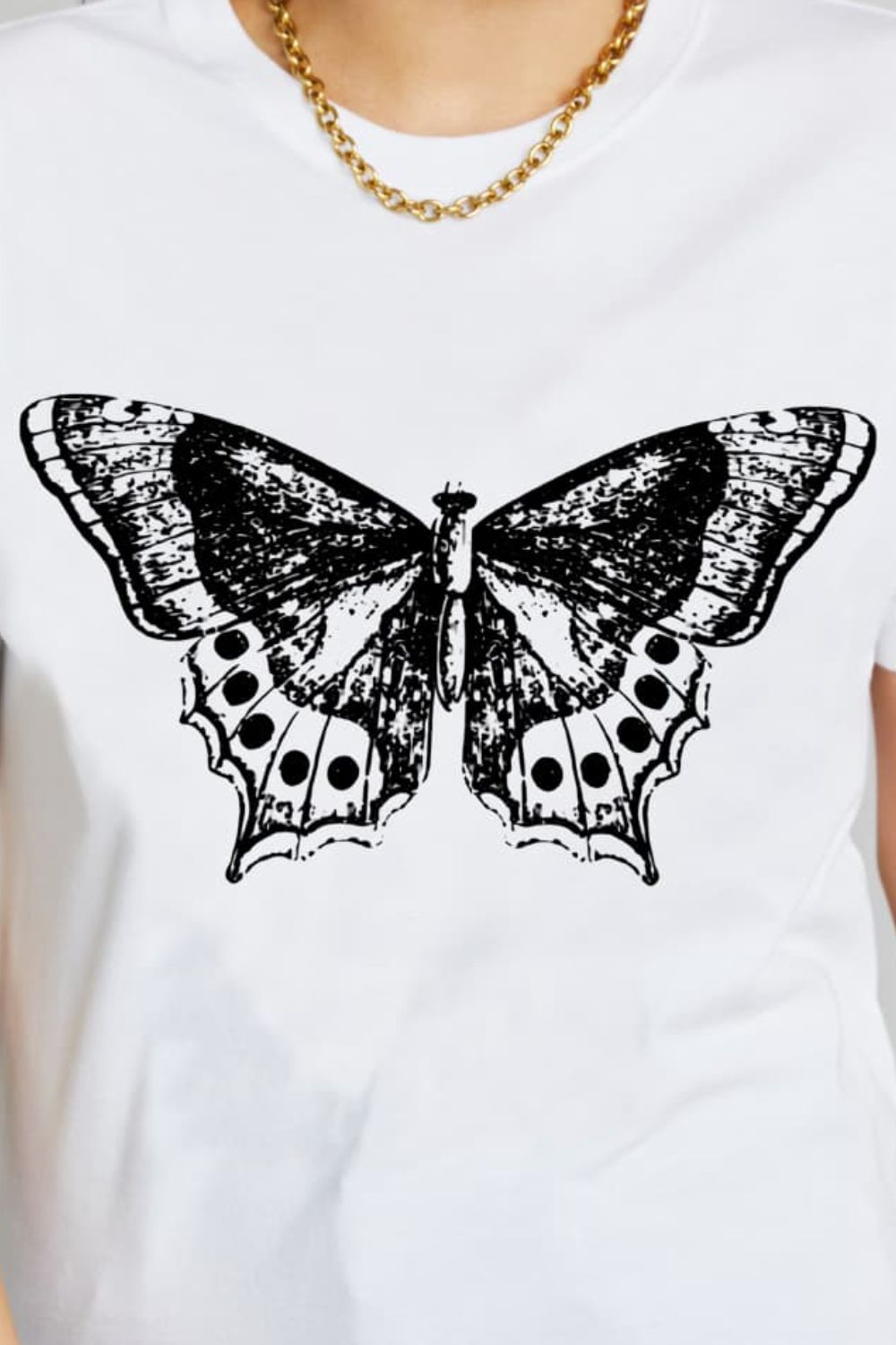 Camiseta de algodón con estampado de mariposas de Simply Love