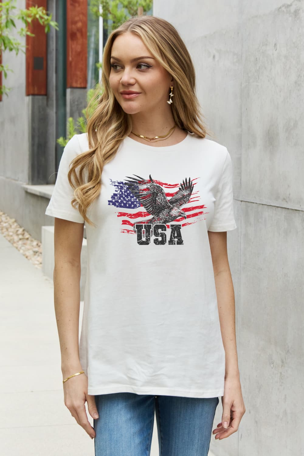 Simply Love USA Camiseta de algodón con gráfico de águila a rayas y estrellas