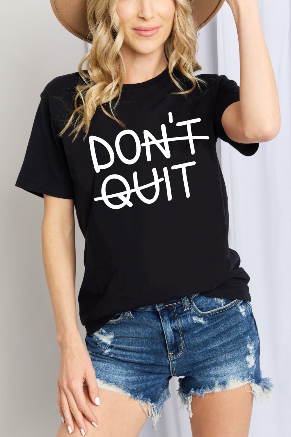 Camiseta de algodón con estampado de Simply Love DON'T QUIT