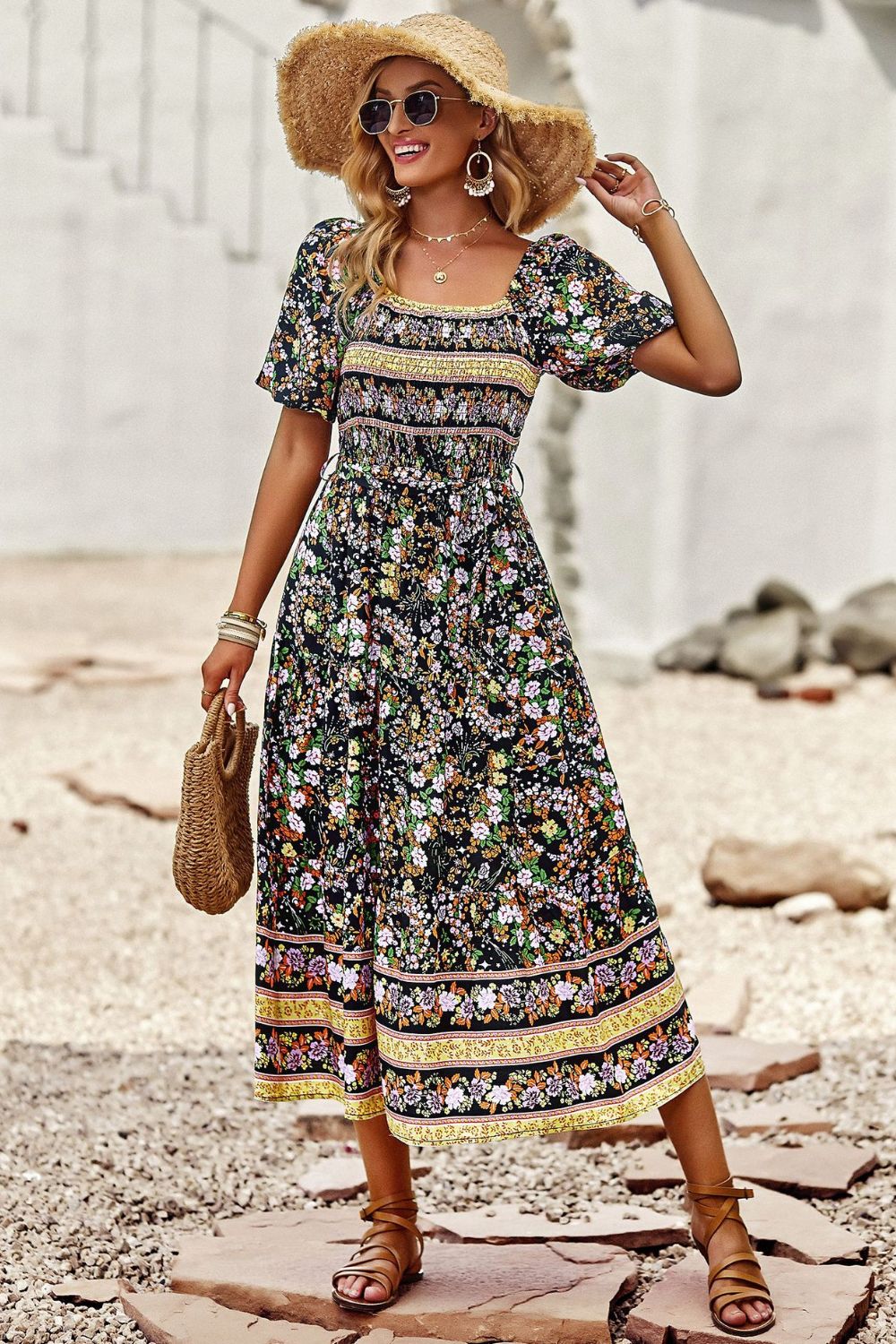 Vestido midi de manga corta con cuello cuadrado bohemio