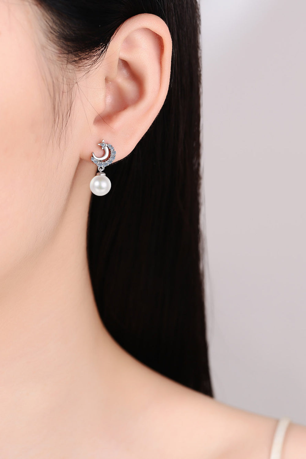 Aretes colgantes de perlas de moissanita