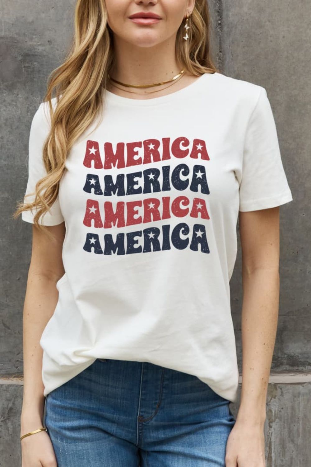 Camiseta de algodón con gráfico Simply Love AMERICA