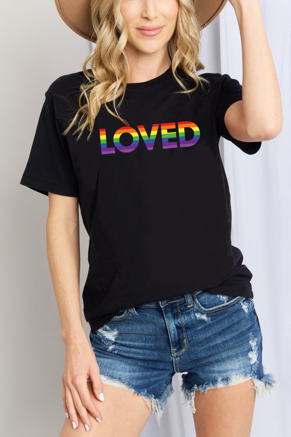 Camiseta estampada de algodón Simply Love LOVED