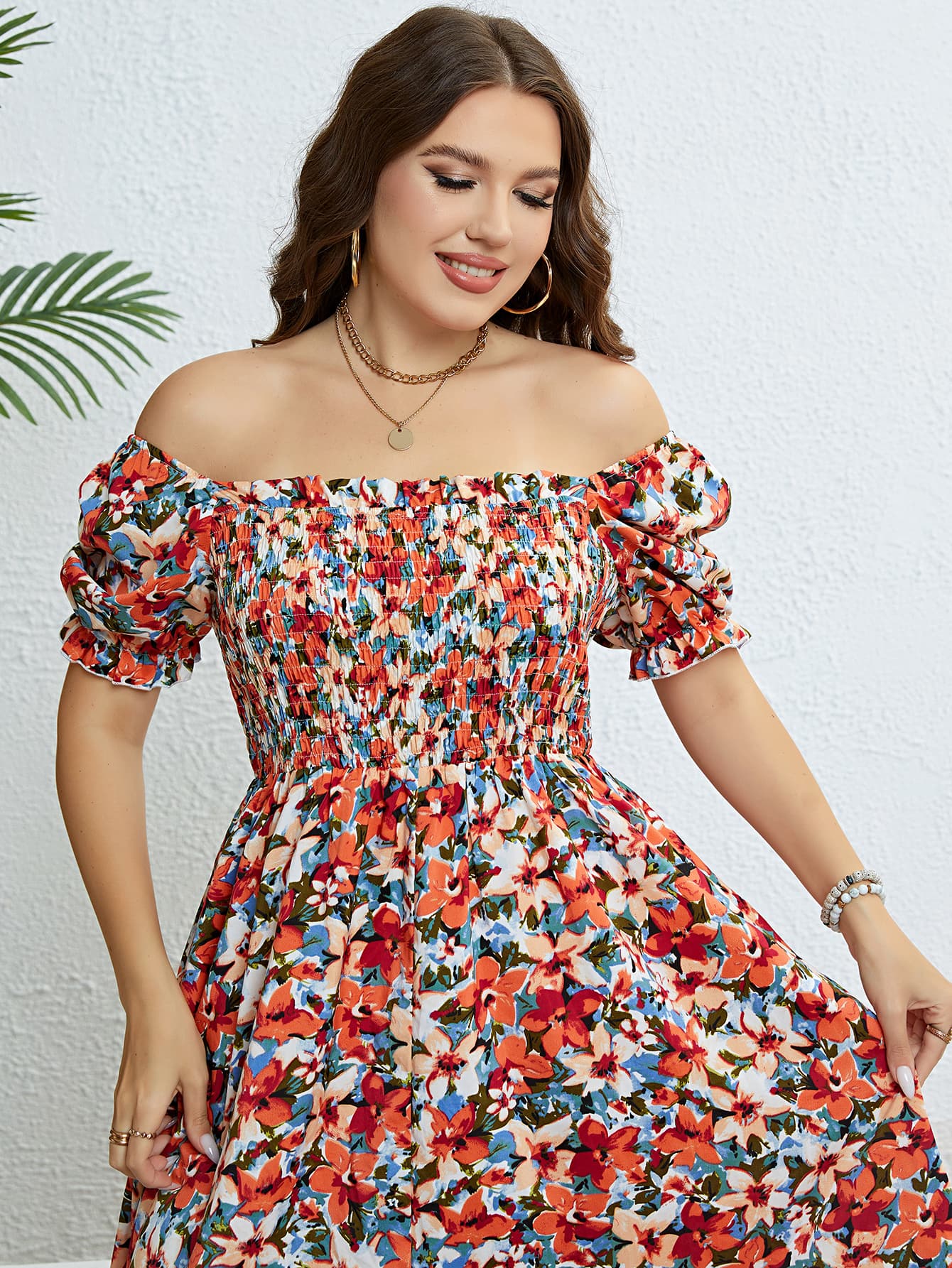 Vestido de cuello cuadrado con fruncido floral de talla grande