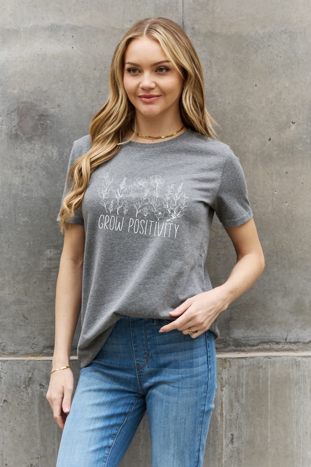 Camiseta de algodón con estampado de Simply Love GROW POSITIVITY